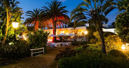 Villa Coloniale Schumacher Luxury Retreat