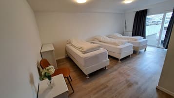 Camera tripla, bagno privato | Biancheria in cotone egiziano, biancheria da letto di alta qualità