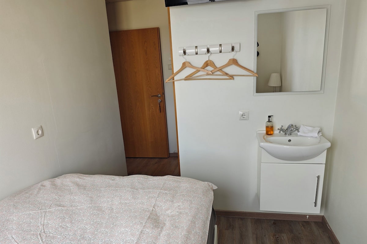 Camera singola, bagno privato | Biancheria in cotone egiziano, biancheria da letto di alta qualità