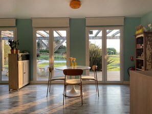 Mini-fridge, microwave, coffee/tea maker, electric kettle