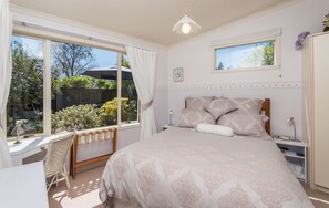 1 bedroom, Egyptian cotton sheets, pillowtop beds
