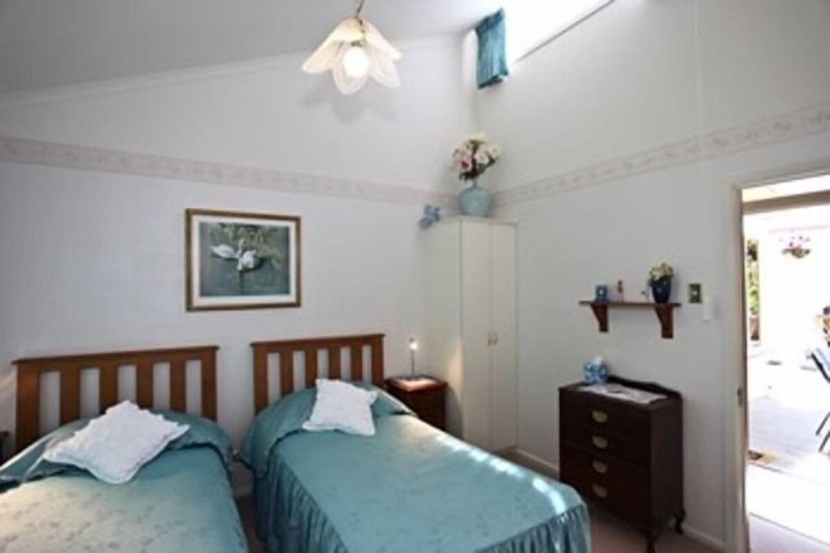 1 bedroom, Egyptian cotton sheets, pillowtop beds