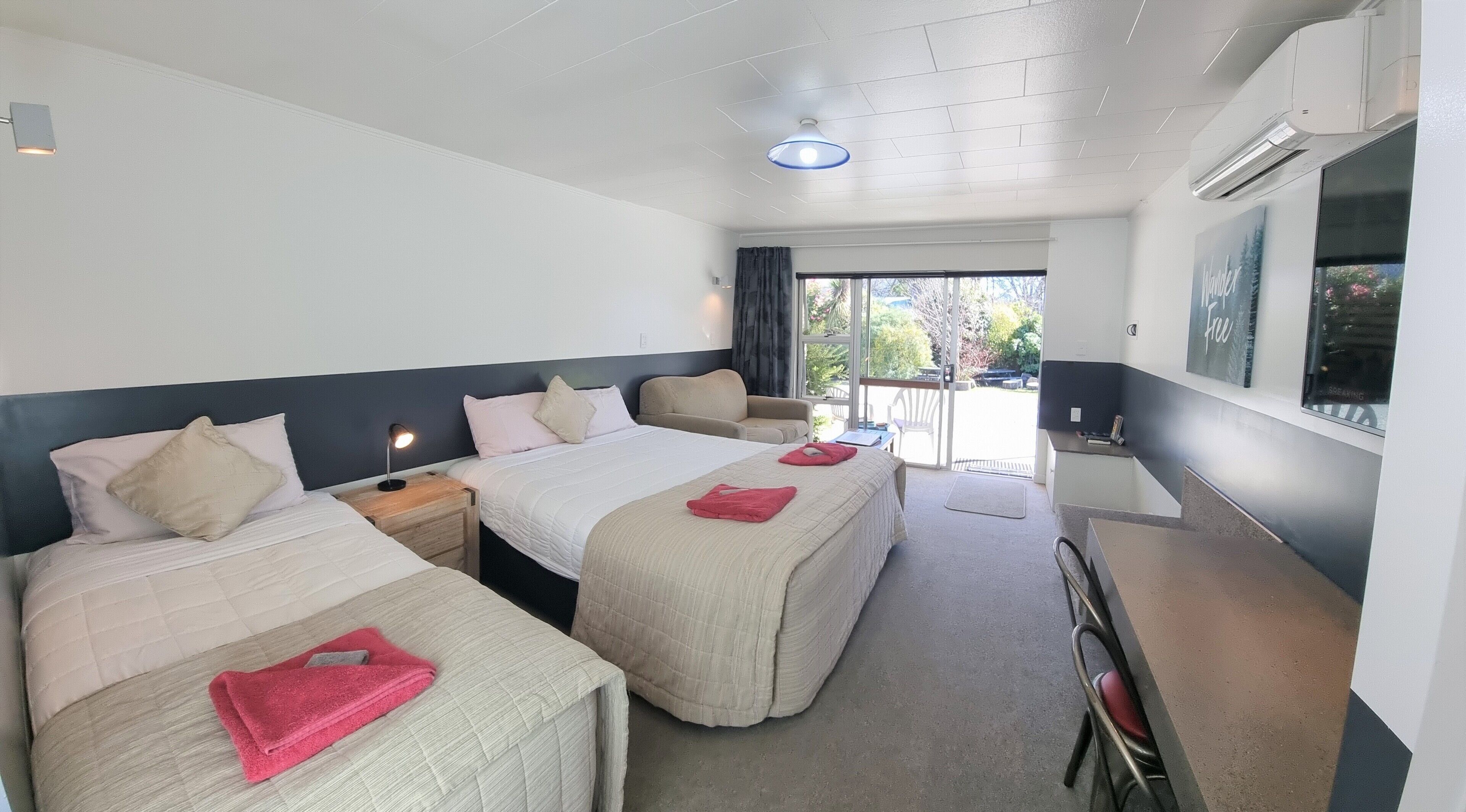Premium bedding, cribs/infant beds, free WiFi, bed sheets