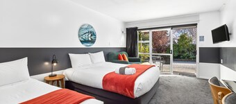 阿爾卑斯汽車旅館