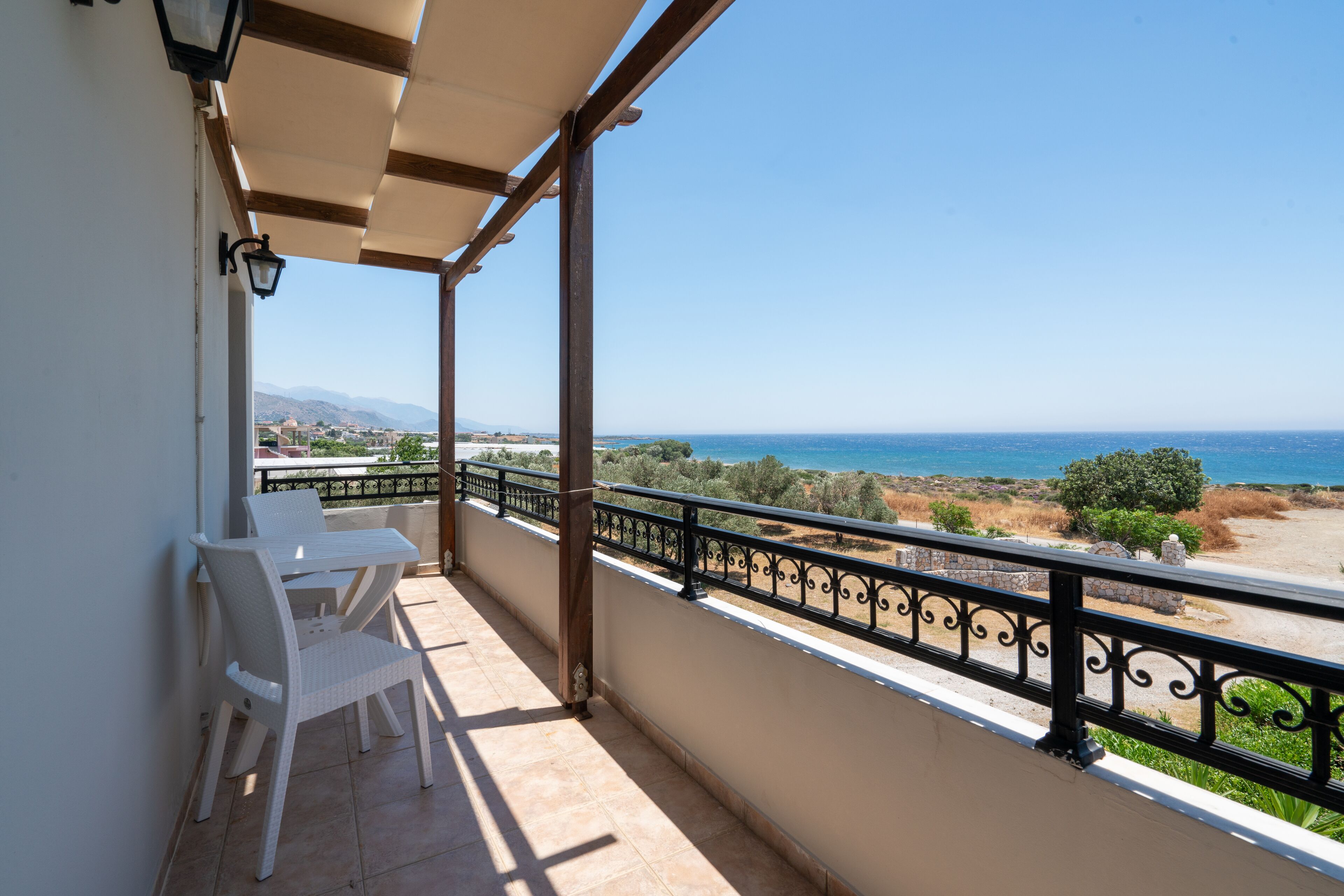 Family Apartment, Sea View | Individually furnished, laptop workspace, free WiFi, bed sheets