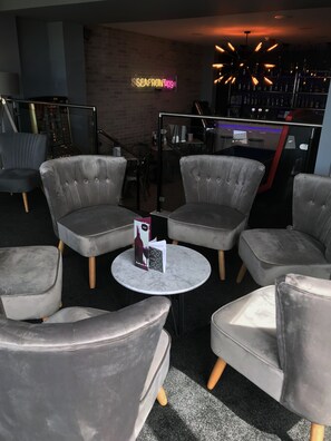 بار (في المنشاة)