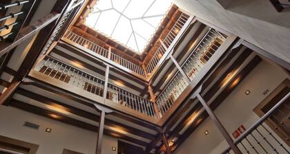 Posada del LeĂłn de Oro Boutique Hotel