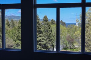 Ropa de cama de alta calidad y tabla de planchar con plancha 