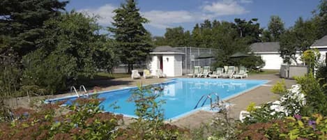 Seasonal outdoor pool