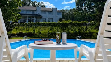 Seasonal outdoor pool