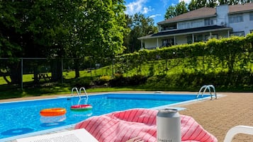 Seasonal outdoor pool