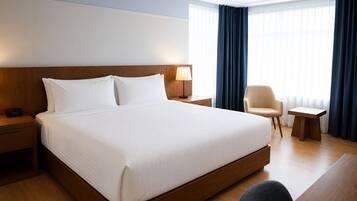 Ropa de cama de alta calidad, caja fuerte, cortinas opacas