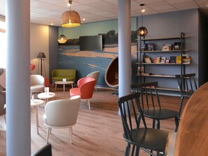 Bar (in der Unterkunft)