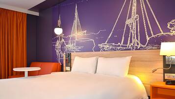 Standard Room, 1 Double Bed with Sofa bed | Desk, blackout drapes, soundproofing, iron/ironing board