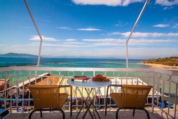 Double Room, Sea View | Beach/ocean view