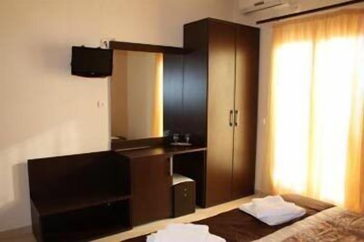 minibar, in-room safe, soundproofing, free cots/infant beds