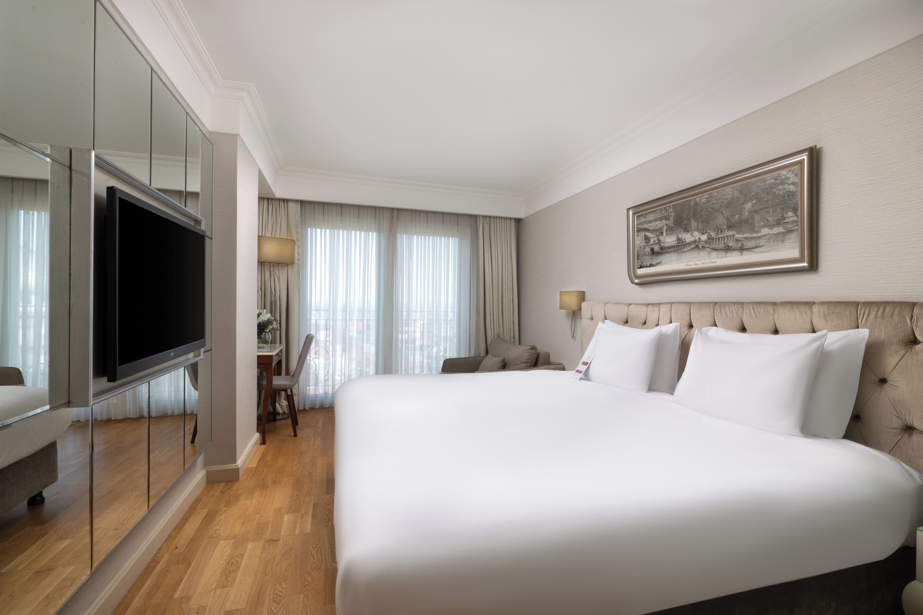 Chambre Supérieure Double ou avec lits jumeaux, vue ville | Minibar, coffres-forts dans les chambres, chambres insonorisées