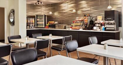 Hawthorn Extended Stay by Wyndham Saint Robert