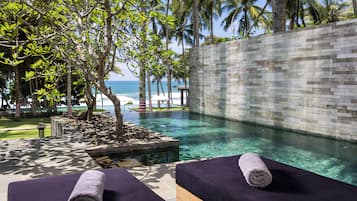 Villa, piscine privée (Beach) | Literie de qualité supérieure, couette en duvet d'oie, minibar
