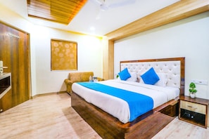 Premium bedding, Select Comfort beds, soundproofing, free WiFi