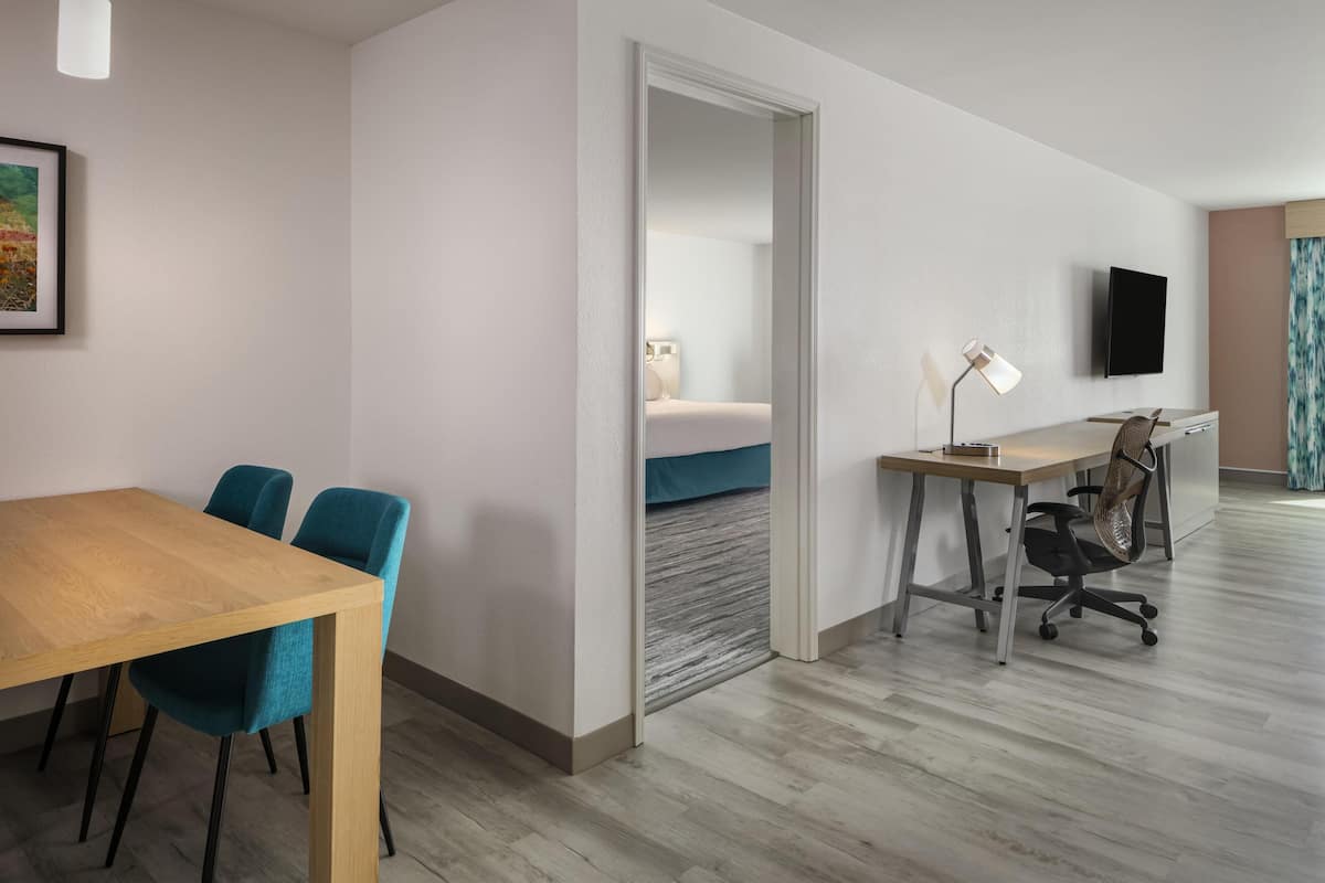 Suite, 1 King Bed with Sofa bed, Accessible (Mobility & Hearing, 3X3 Shower)