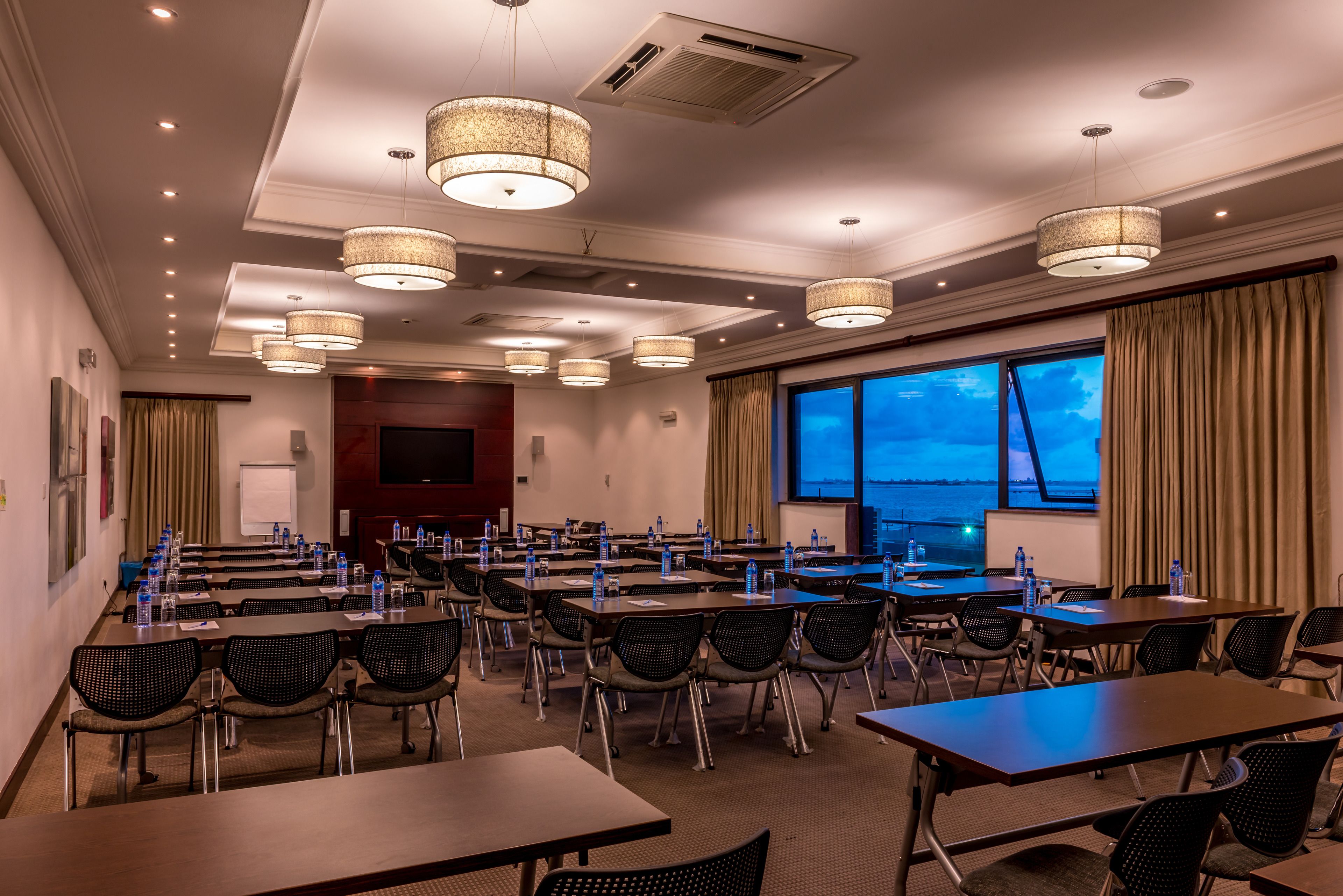 Foto - Protea Hotel by Marriott Lagos Kuramo Waters