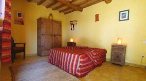 Una cassaforte in camera, insonorizzazione, ferro/asse da stiro