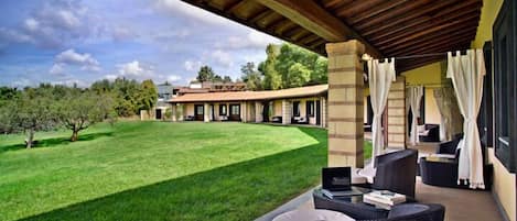 高級雙人房 | 露台/庭院