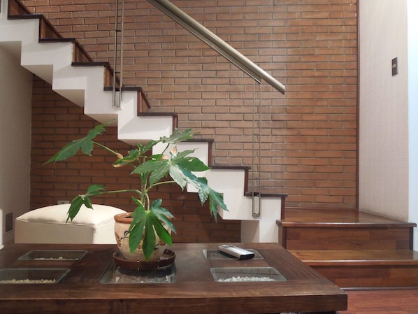 Staircase - Belles Artes Apartments (Santiago)