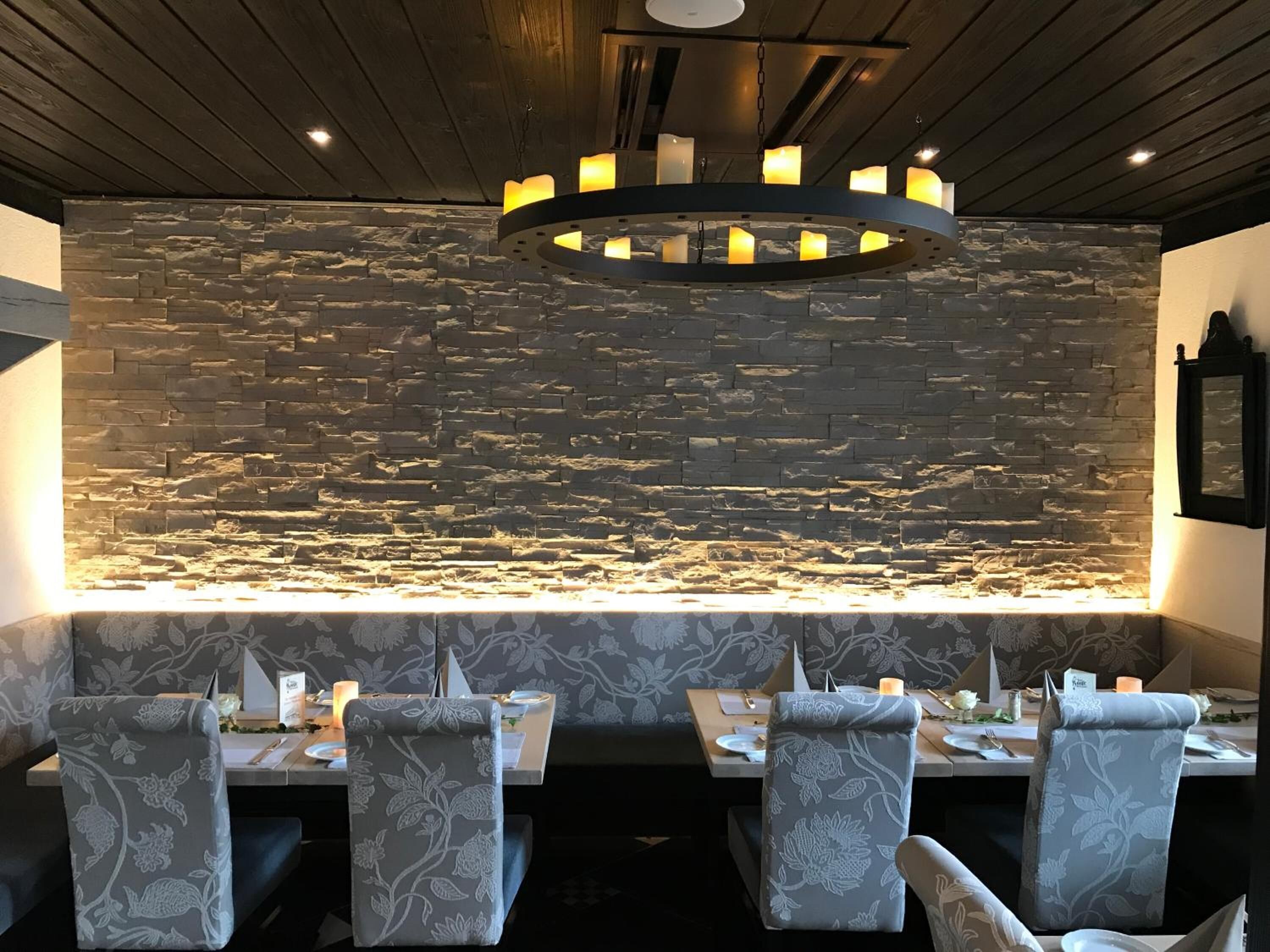 breakfast and dinner served, german cuisine