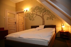 套房 | 客房内保险箱、办公桌、熨斗/熨板、免费 WiFi