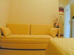 Een flatscreentelevisie