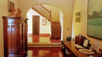 Entrada interior