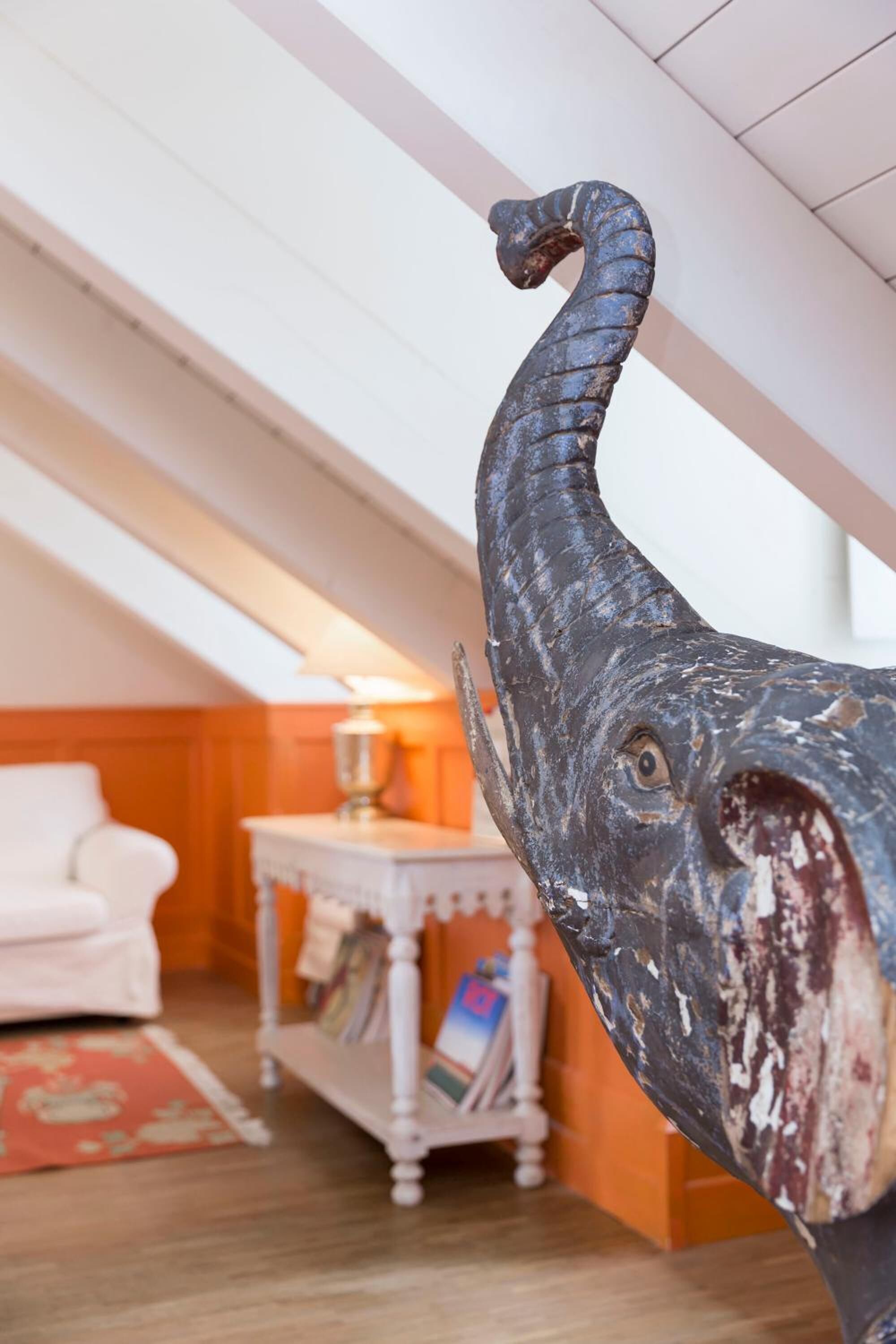 隔音、熨斗/熨板、婴儿床、折叠床/加床（额外收费）