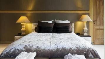 Camera Executive, 1 letto king, vista giardino | Biancheria da letto di alta qualità, copriletto in piuma