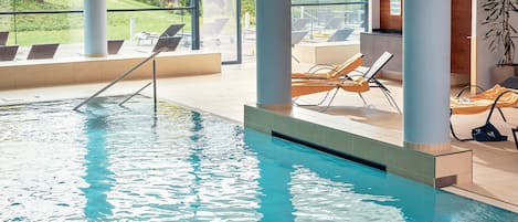 Indoor pool, pool loungers