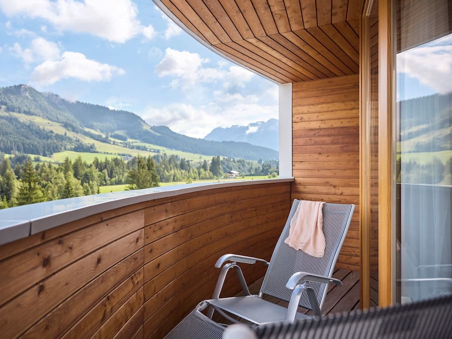 Dobbeltrom – superior (DZX2) | Allergitestet sengetøy, safe på rommet og skrivebord