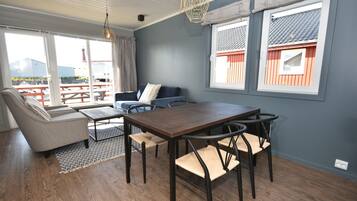 Kabin | Makan di kamar