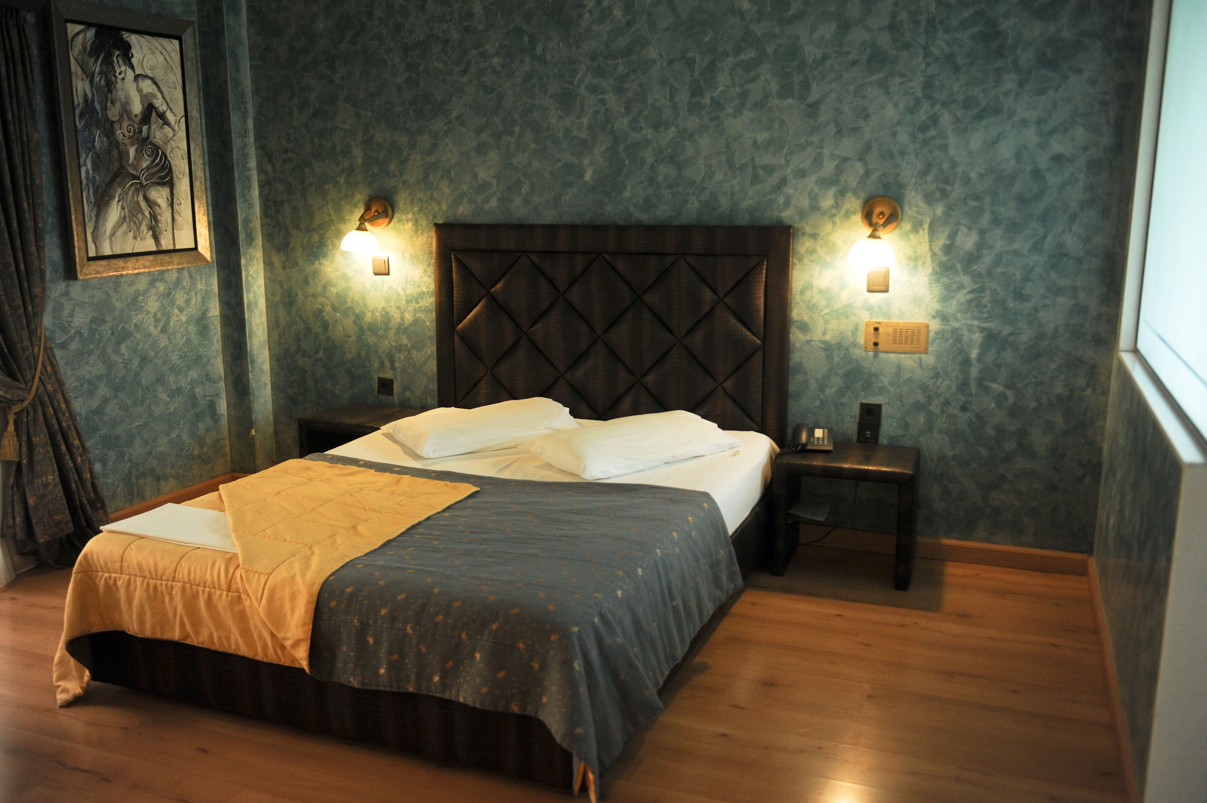 suite | egyptian cotton sheets, premium bedding, select comfort beds, minibar