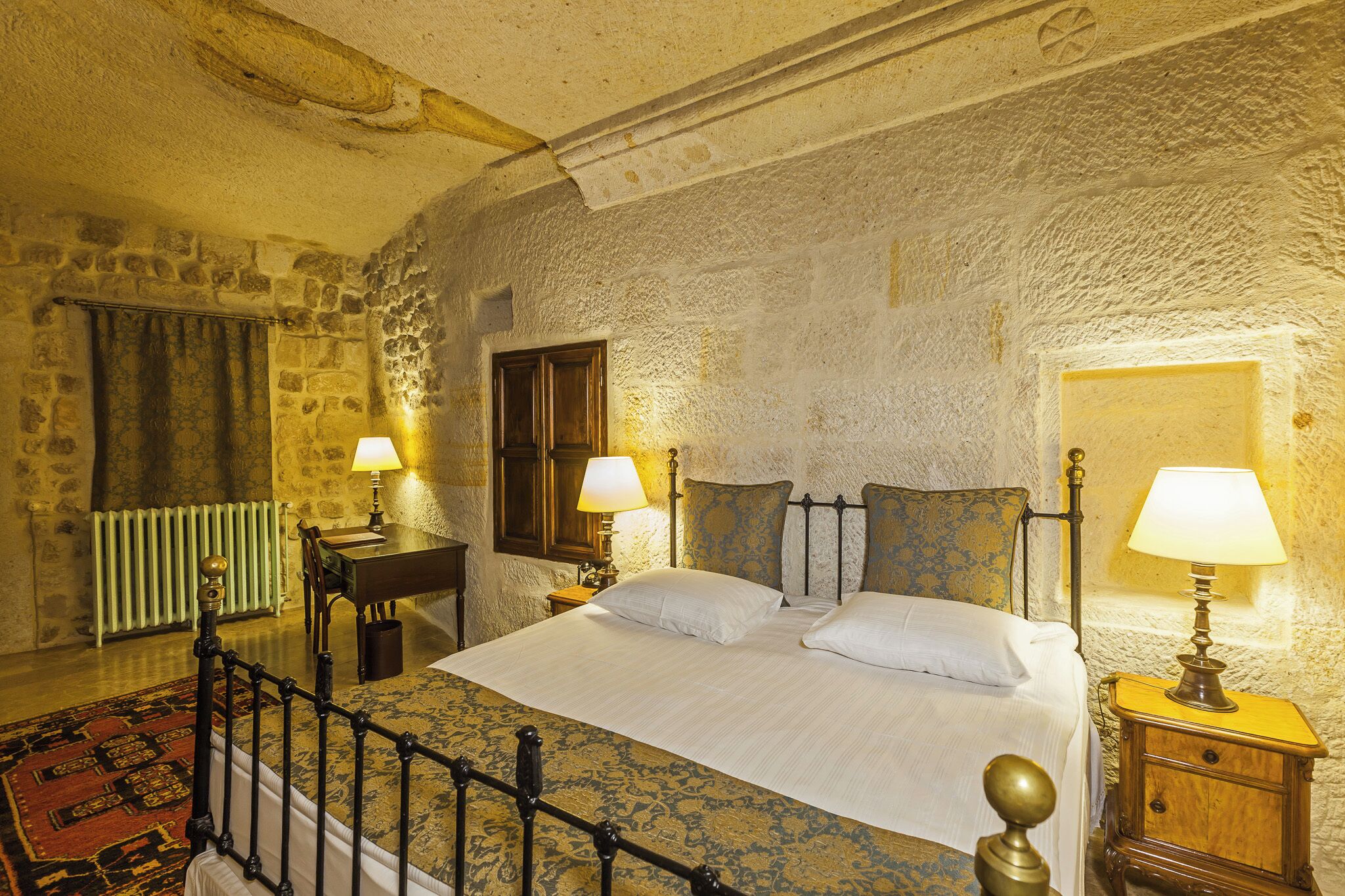 Classic Room | Egyptian cotton sheets, premium bedding, minibar, in-room safe