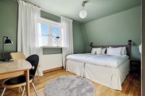 Hypo-allergenic bedding, individually decorated, individually furnished - Hotell Kristina (Sigtuna)