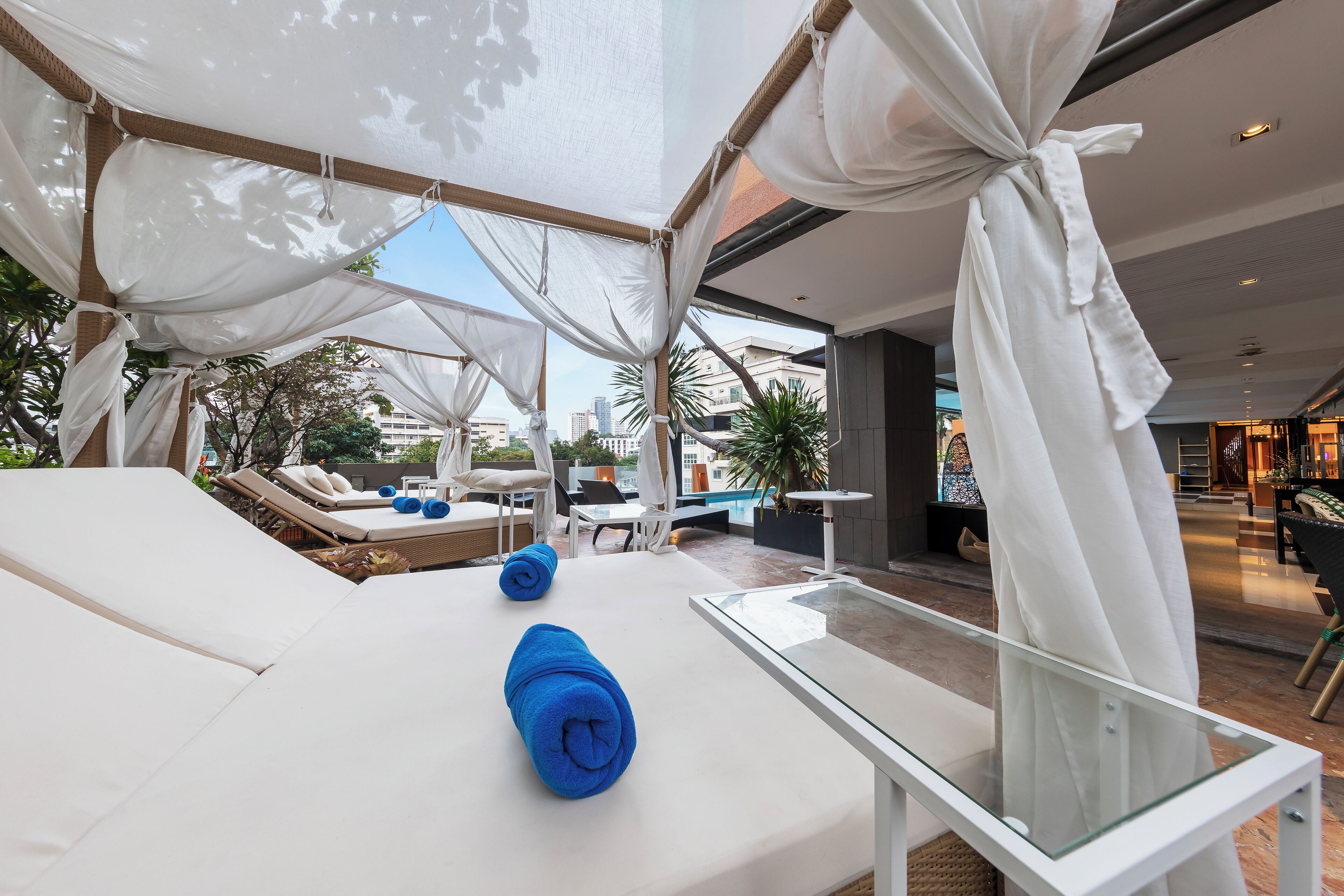 Outdoor pool, pool loungers