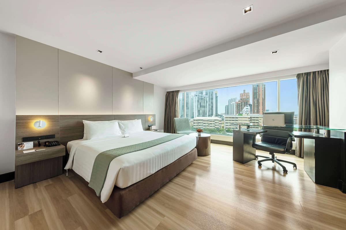 Executive King Suite