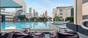 Golden Tulip Mandison Suites