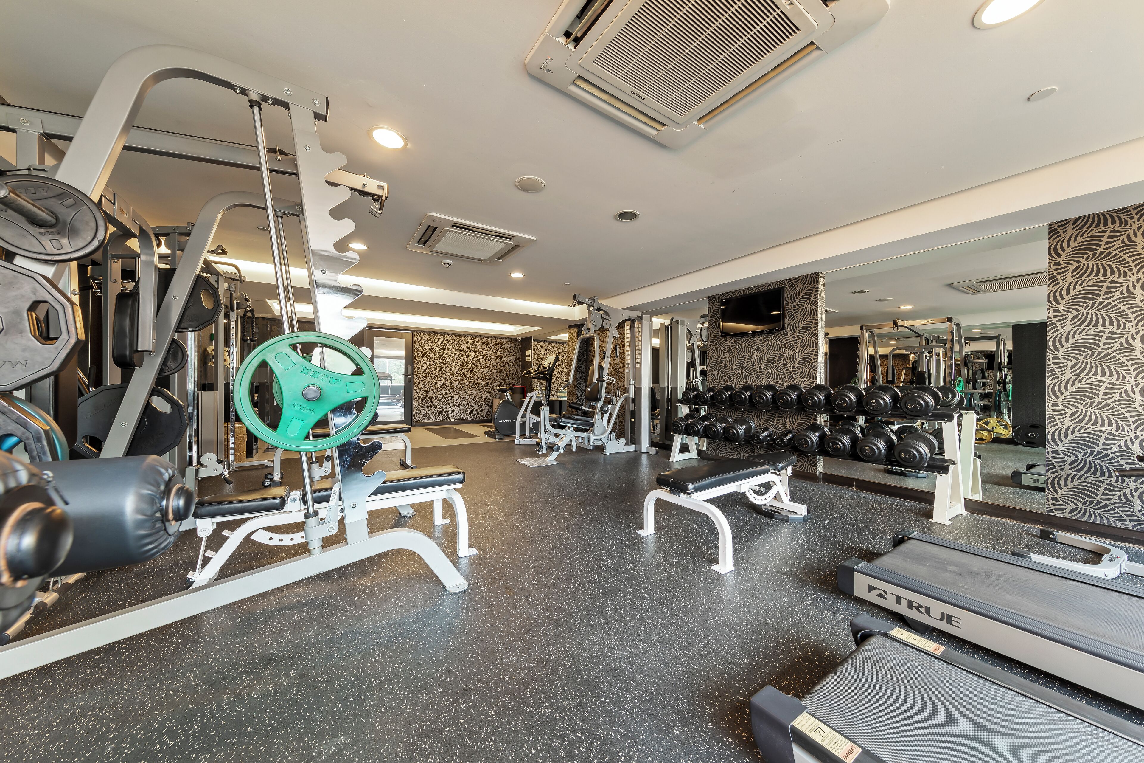 Photo - Golden Tulip Mandison Suites