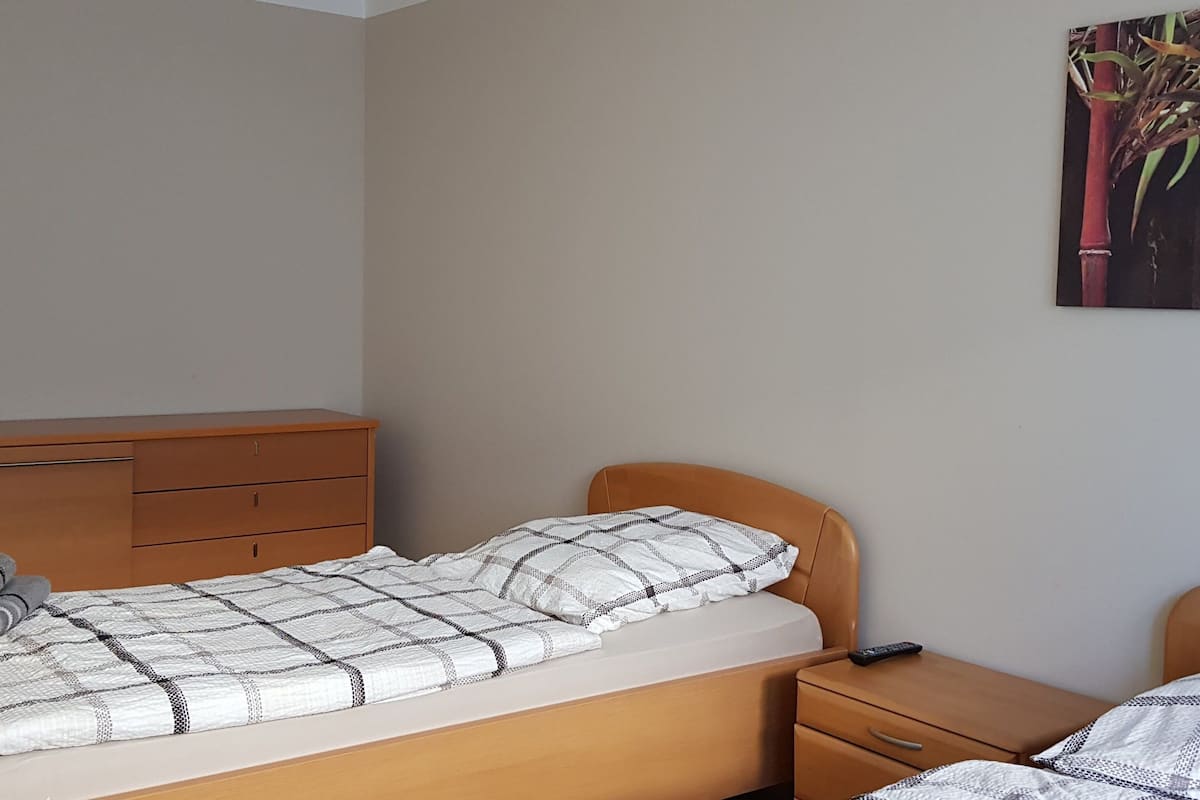 Apartment, 2 Bedrooms, Non Smoking (Nr. 3) | Hypo-allergenic bedding available, iron/ironing board (on request)