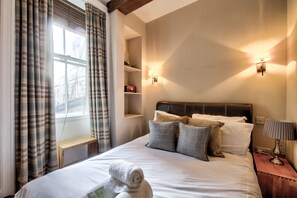 Stylish Stockbridge Apartment | 2 bedrooms, iron/ironing board, free WiFi, bed sheets - St Stephen Street Apartment (Edinburgh)