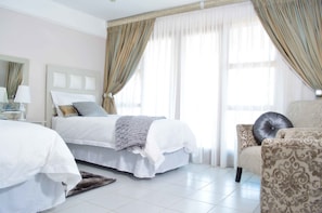 Minibar, in-room safe, free WiFi, bed sheets