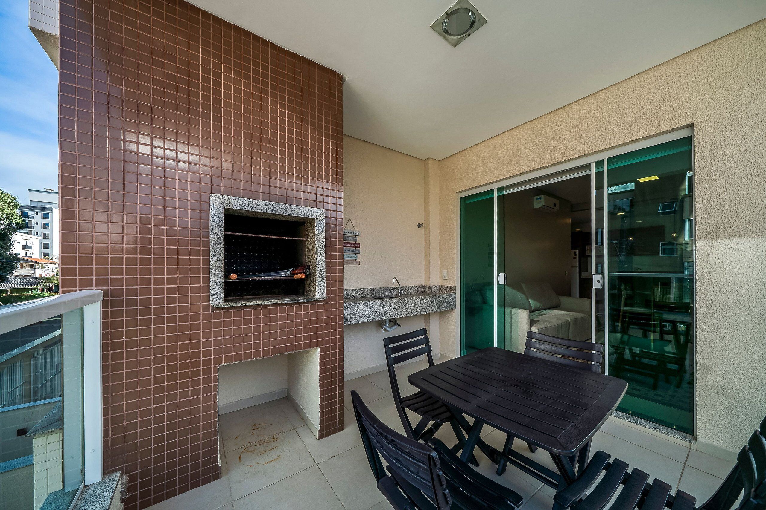 Apartamento família, 2 quartos | Opções para refeição ao ar livre