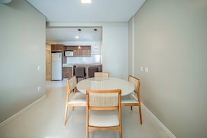 Family Apartment, 2 Bedrooms | Dining